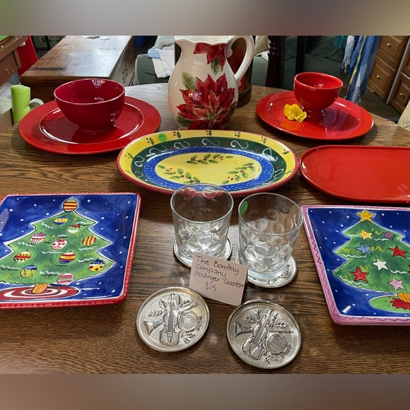 2 Square Christmas Plates for Santa’s Cookies - Picture 6 of 6